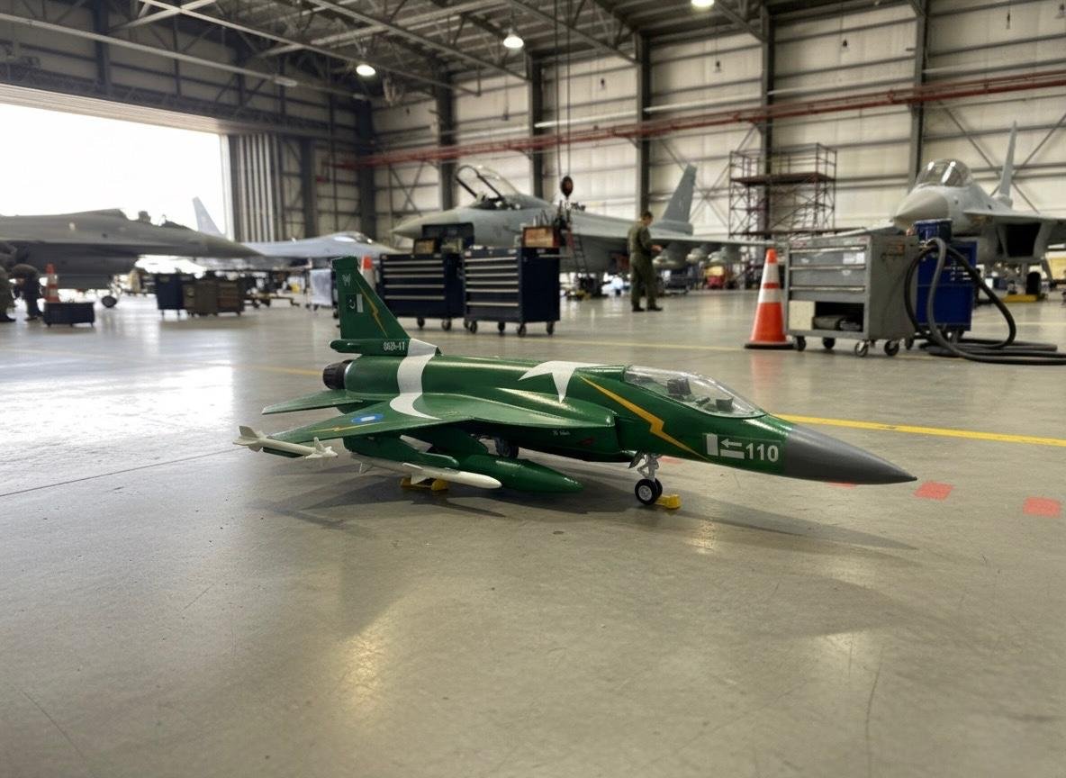 JF-17 Thunder Pakistan Flag Aircraft Model 2